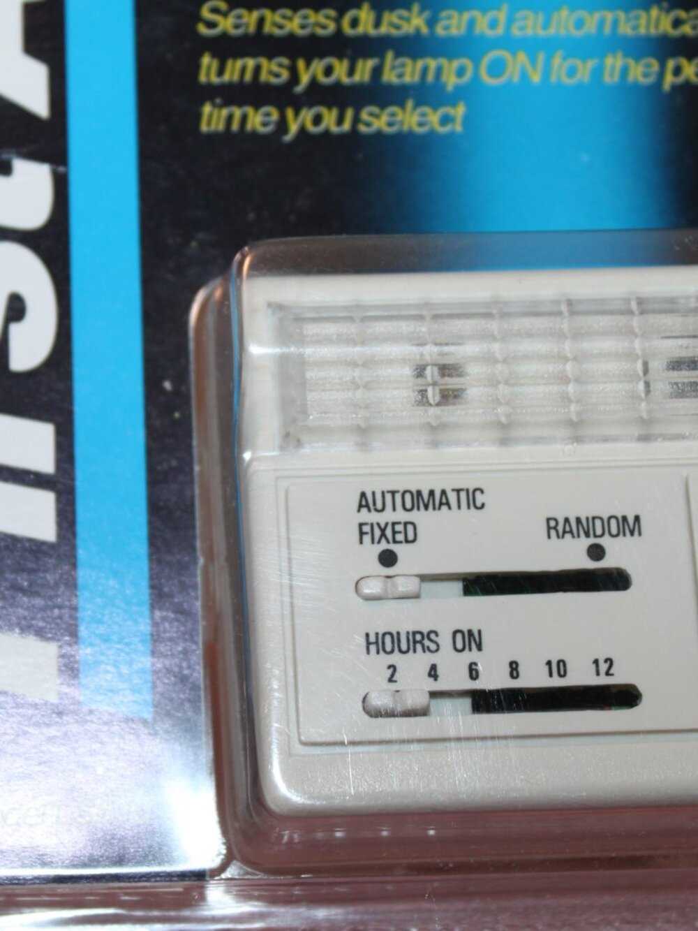 NEW First Alert Automatic Timer - Picture 4 of 4